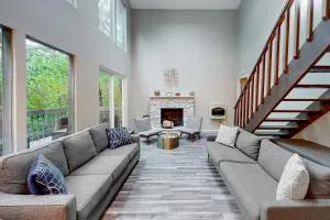 Brentwood Burrow - Analomink