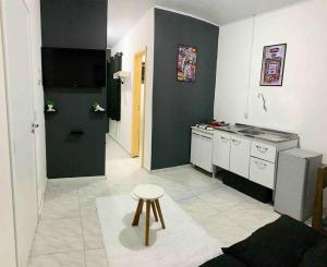 Loft Mobiliado com Cama de Casal e Solteiro