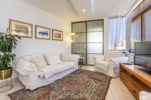 Large Terrace Penthouse Sliema