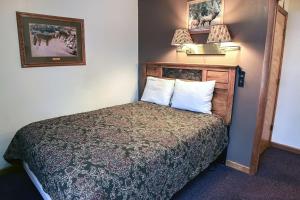 Lazy R Cottages- 7A cabin