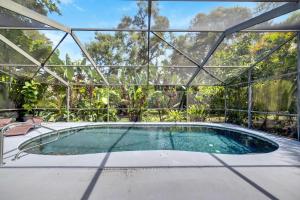 Palm Harbor Estate w Pool & Fruit Trees on Acre