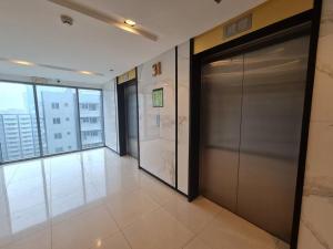 Chic 2 Bedroom EDSA APT with Balcony
