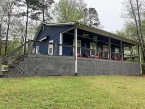 Charming and Comfy Cabin in the Heart of Pickwick! - Counce