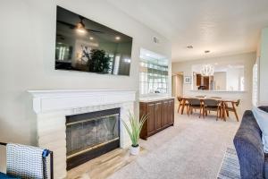 Patio and Pool Access Stunning Palm Desert Townhome