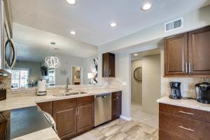 Patio and Pool Access Stunning Palm Desert Townhome