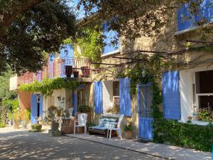 Holiday Home in Pertuis with pool