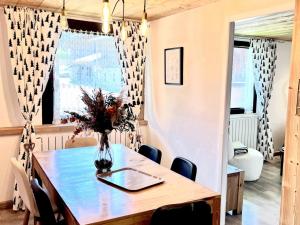 Appartement au cœur des Gets, proche des remontées, 2 chambres, 5 pers, Wi-Fi, parking privé - FR-1-671-44