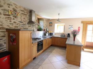 Maisons de vacances Gite Anglards-de-Saint-Flour, 5 pieces, 6 personnes - FR-1-742-99 : photos des chambres