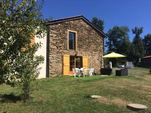 Maisons de vacances Gite Anglards-de-Saint-Flour, 5 pieces, 6 personnes - FR-1-742-99 : photos des chambres