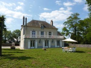 Maisons de vacances Gite Mauriac, 7 pieces, 12 personnes - FR-1-742-120 : photos des chambres