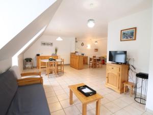 Maisons de vacances Gite Saint-Paul-de-Salers, 3 pieces, 4 personnes - FR-1-742-152 : photos des chambres