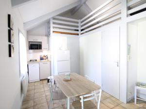 Maisons de vacances Gite Arnac, 2 pieces, 4 personnes - FR-1-742-171 : photos des chambres