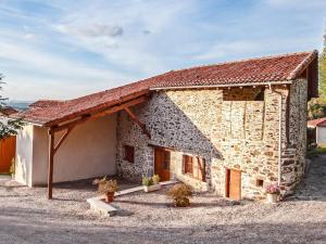 Maisons de vacances Gite Saint-Etienne-de-Maurs, 4 pieces, 6 personnes - FR-1-742-175 : photos des chambres