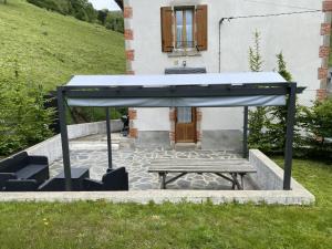 Maisons de vacances Gite Thiezac, 3 pieces, 4 personnes - FR-1-742-423 : photos des chambres