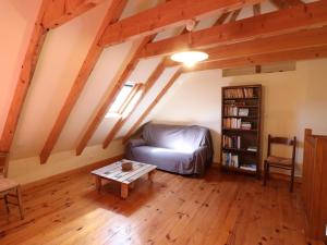 Maisons de vacances Gite Saint-Jacques-des-Blats, 5 pieces, 10 personnes - FR-1-742-307 : photos des chambres