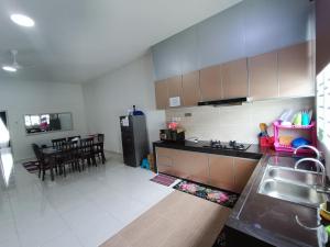 LOMPOI HOMESTAY Islam Guest