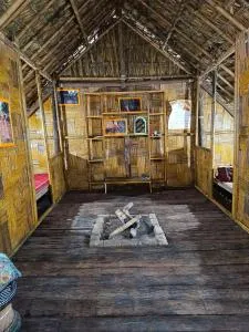 MEPA HOMESTAY - Mawsynrām