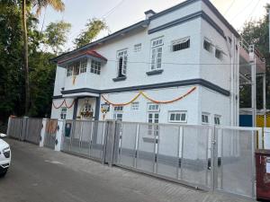 Hotel Laxminarayan Niwas