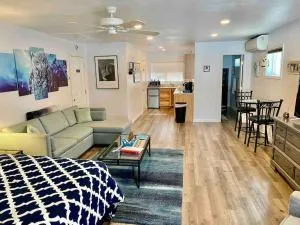 Owl Nest Hot Tub Sleeps 3 Yosemite - Nipinnawasee