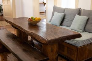 Apeiron Acropolis Suites