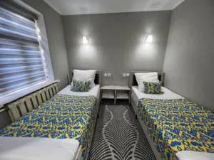 Status House - Akaryk