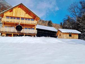 B&B / Chambres d'hotes Le Chalet Du Blanc Spa yoga : photos des chambres