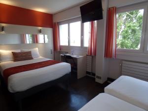 Hotels Hotel Escatel : Chambre Familiale - Non remboursable