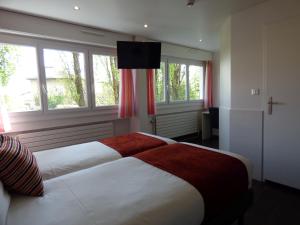 Hotels Hotel Escatel : photos des chambres