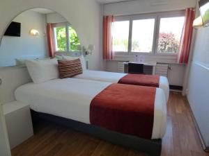 Hotels Hotel Escatel : photos des chambres