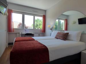 Hotels Hotel Escatel : Chambre Lits Jumeaux