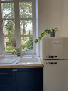 Bright Apt 70m2 in Bayeux historic center w Pkg