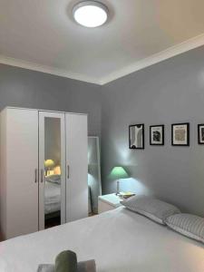 CENTRAL Ground Floor Studio