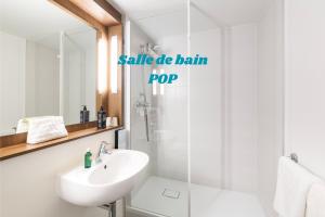 Hotels greet hotel restaurant Angouleme Ouest : Chambre Lits Jumeaux Pop