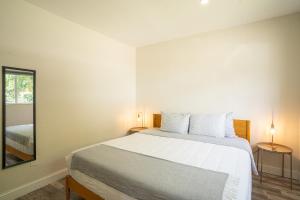 Oia House Brickell Beach 10 minutes Pool Location