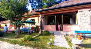 Dömörkapu Rengeteg Vendégház - 圣安德烈