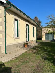 Maisons de vacances Villa coutrillonne pres St Emilion [clim salon] : photos des chambres