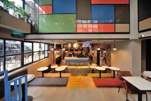 Stayso by Cloud7 Hotels