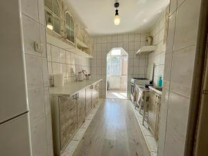 Apartament cu 2 camere, locatie excelenta