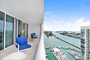 Day Dreamer! Water & Miami City Views!