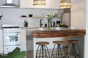 ConCrete Suite 5 Min Walk to Shands UF - Micanopy