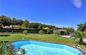 Maisons de vacances Nice Home In Aubignan With Outdoor Swimming Pool, 3 Bedrooms And Wifi : photos des chambres