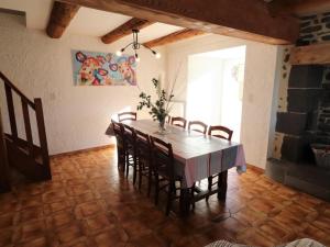 Maisons de vacances Gite Ussel, 5 pieces, 9 personnes - FR-1-742-60 : photos des chambres