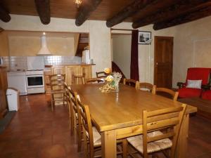 Maisons de vacances Gite Clavieres, 6 pieces, 9 personnes - FR-1-742-82 : photos des chambres