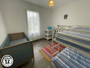 Maisons de vacances Gite Saint-Reverend, 4 pieces, 6 personnes - FR-1-426-540 : photos des chambres