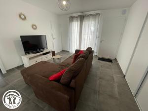 Maison PMR avec Jardin, 8 km de St-Gilles-Croix-de-Vie, 3 Chambres, Wifi et Vélos - FR-1-426-540