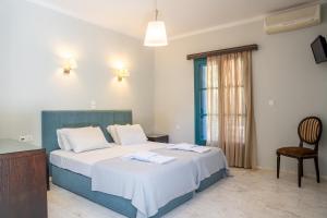 Karavostasi Beach Hotel