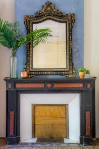 Maisons de vacances 5 Family Apartments with Pool & Large Garden in Historic Pezenas Convent : photos des chambres
