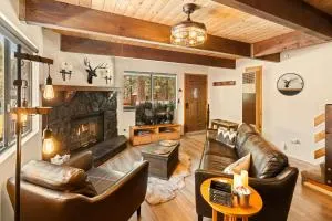 Sugar in the Raw Cabin - Hot Tub - Sugarloaf