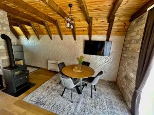 LUX VILA MOTICKI GAJ