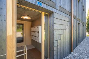 Un écrin face aux bains